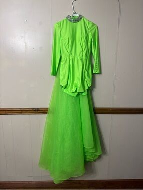 Girls Neon Lime Long Sleeve Prom Matching Set with Jeweled Collar